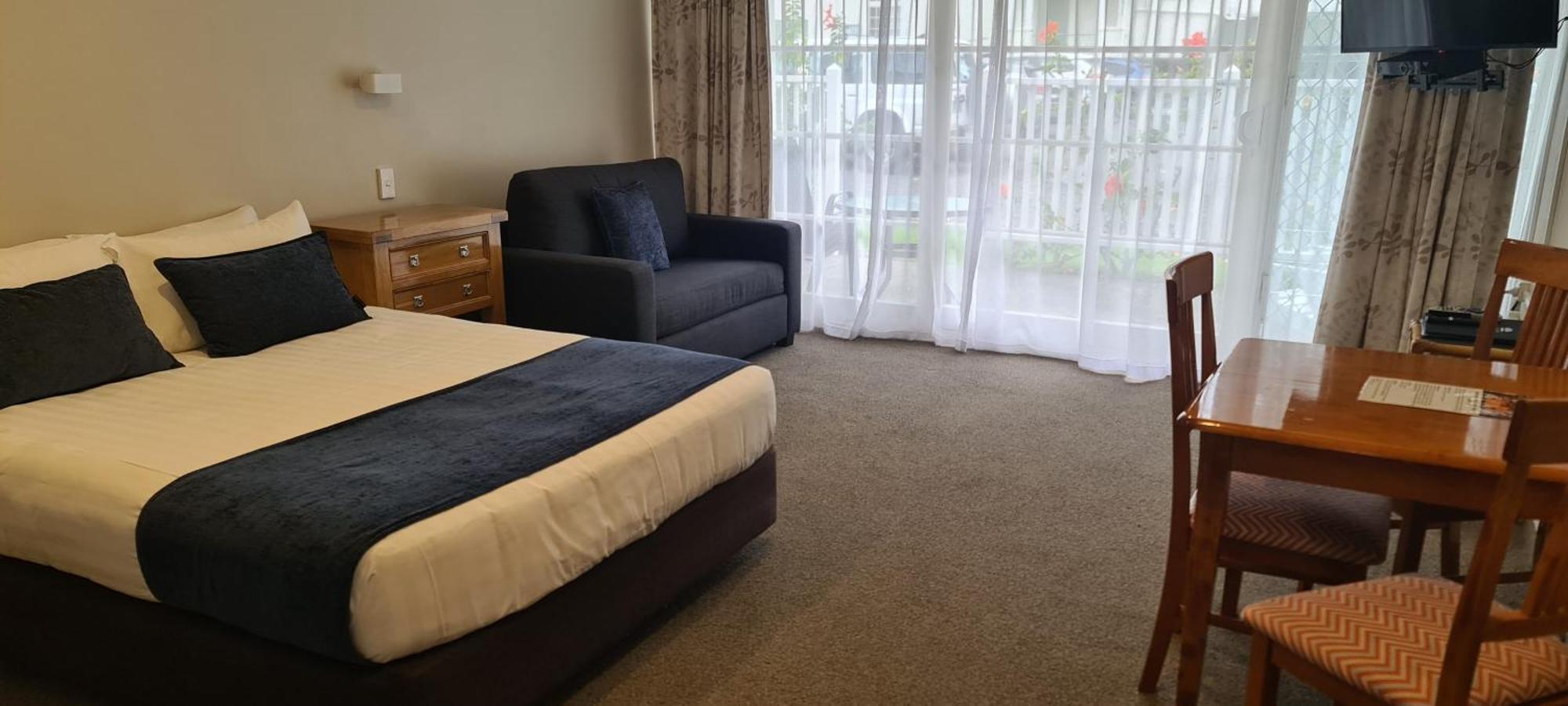 Hananui Lodge And Apartments Russell Bagian luar foto