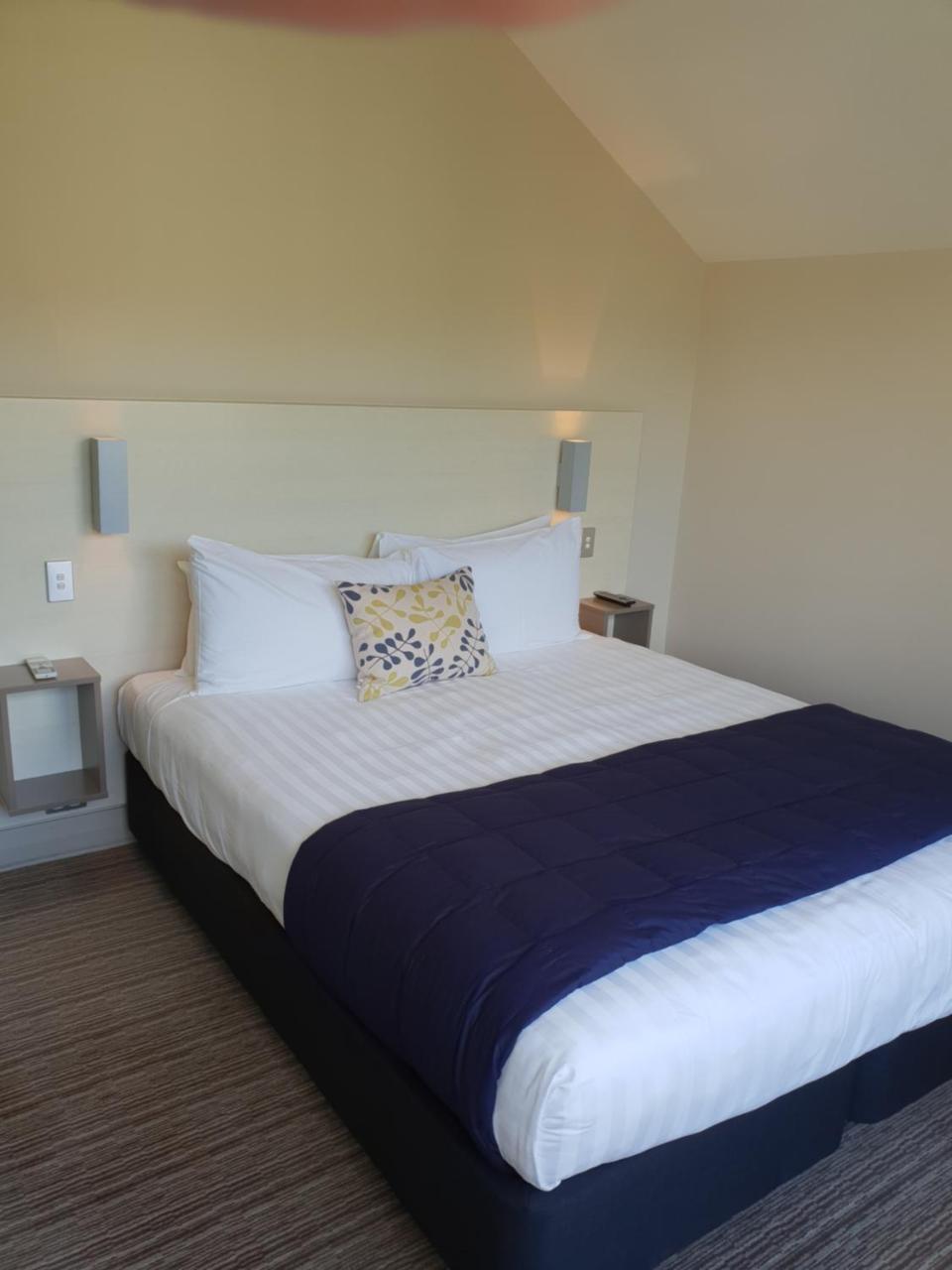 Hananui Lodge And Apartments Russell Bagian luar foto