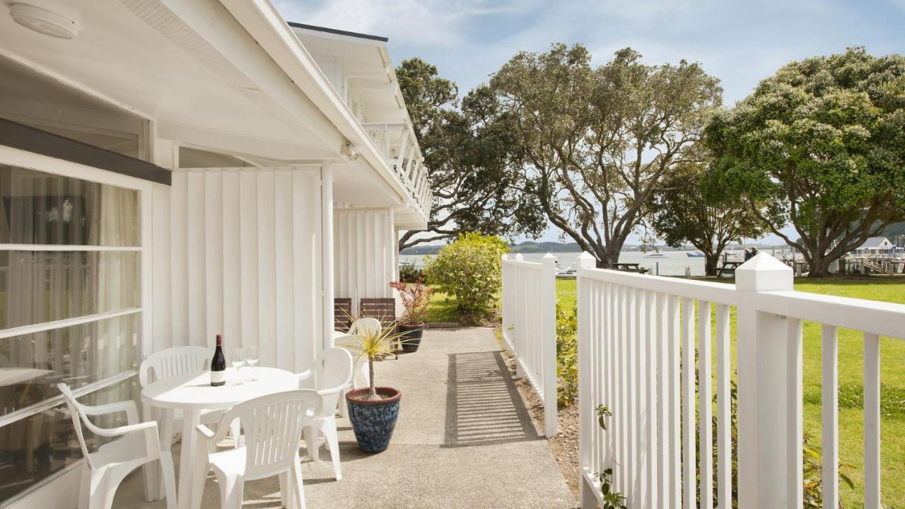 Hananui Lodge And Apartments Russell Bagian luar foto