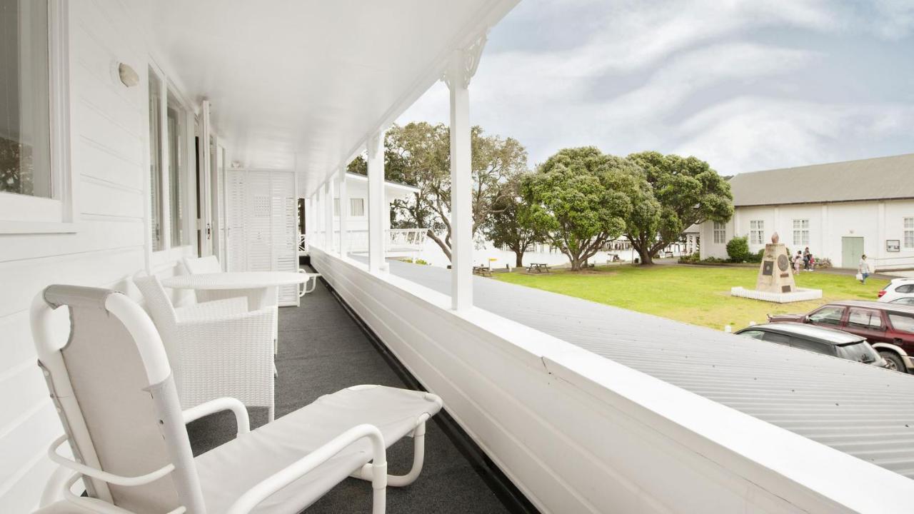 Hananui Lodge And Apartments Russell Bagian luar foto