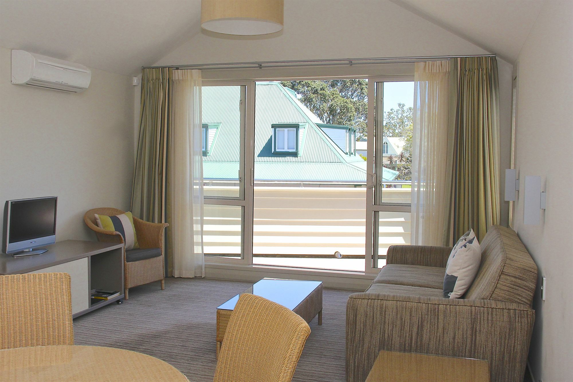 Hananui Lodge And Apartments Russell Bagian luar foto